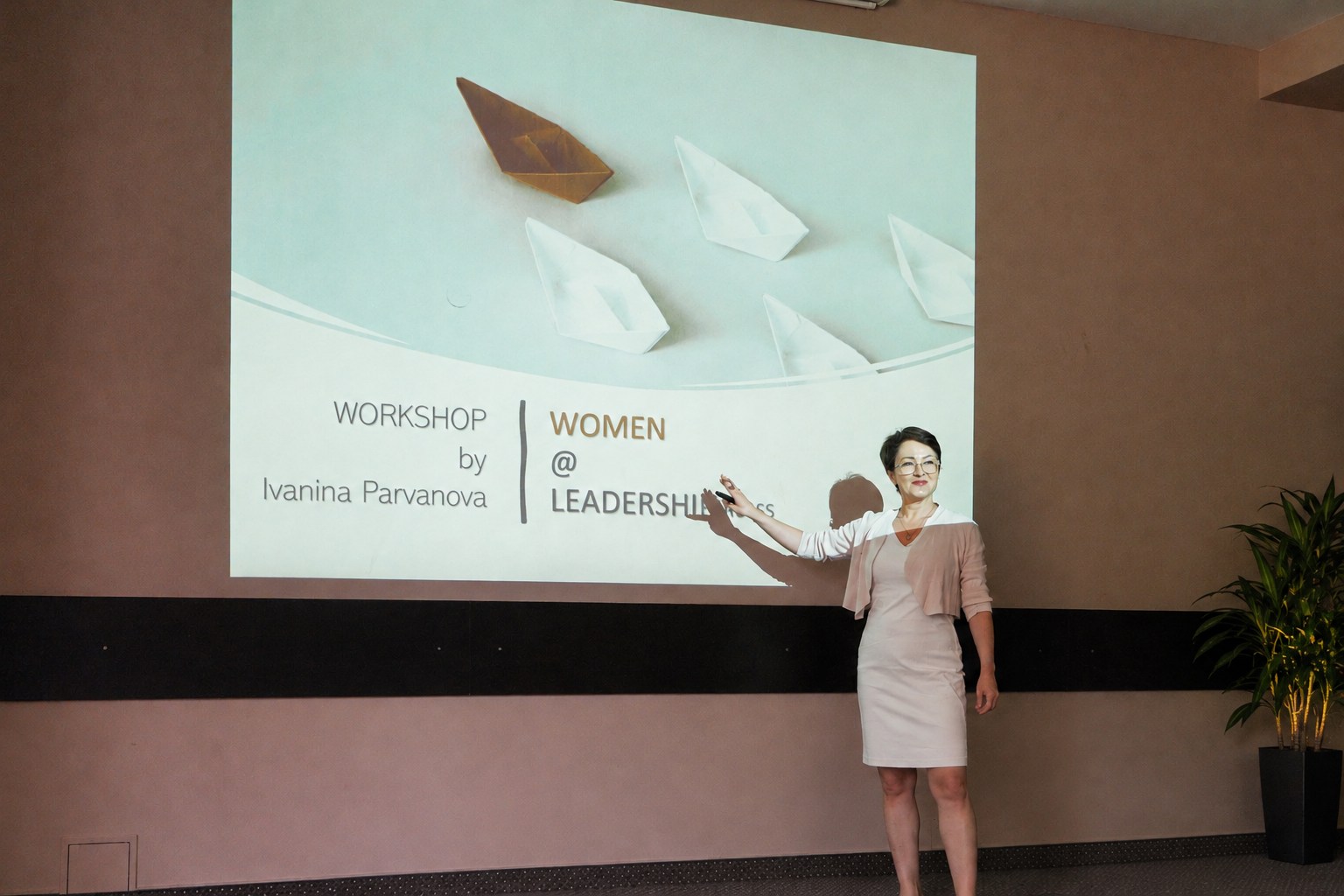 Ivanina Parvanova presenting the Women at Leadership Roles workshop in Sofia